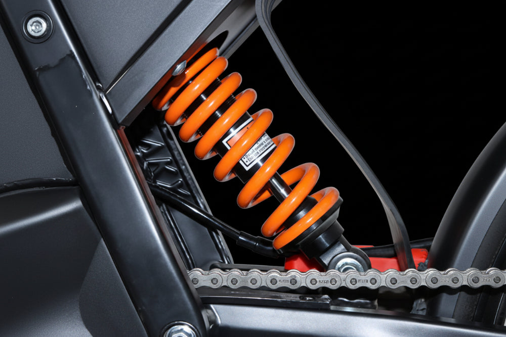 Long-travel suspension that stays composed under bigger hits